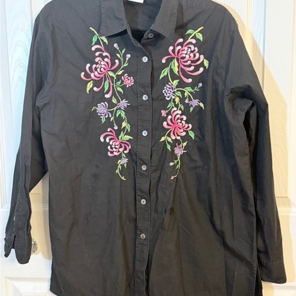 VINTAGE Black Floral Embroidered Button Down Large Shirt Blaine Trump. RARE! AB